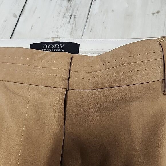 Body By Victoria The Rose Fit Size 10 Loose Flare Pants Coastal Neutral Women's - Picture 10 of 12